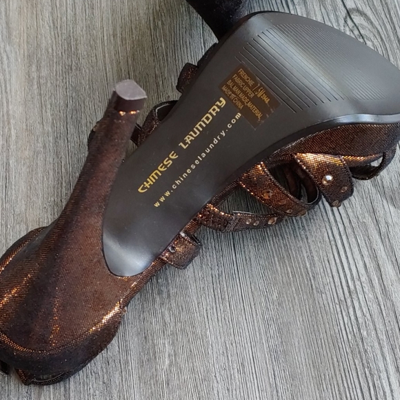 Shoes - Picture 4 of 4